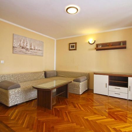 Apartment Mirela 2145 Fažana Eksteriør billede