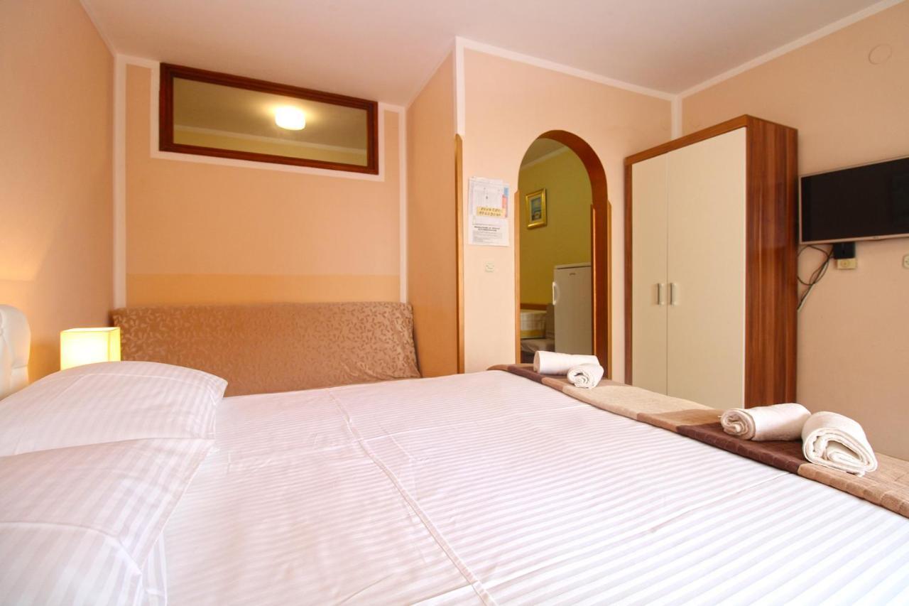 Apartment Mirela 2145 Fažana Eksteriør billede